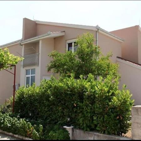 Apartmant Milan Trogir Exterior photo